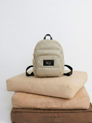 bolso-mochila-puffy-beige-noco-2625655s-banes-moda-tienda-de-ropa-zapateria-bolsos-y-complementos-ramallosa-nigran-2