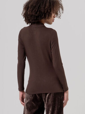 camisa-ajustada-chocolate-surkana-556baum11184-banes-moda-tienda-de-ropa-zapateria-bolsos-y-complementos-ramallosa-nigran-(2)