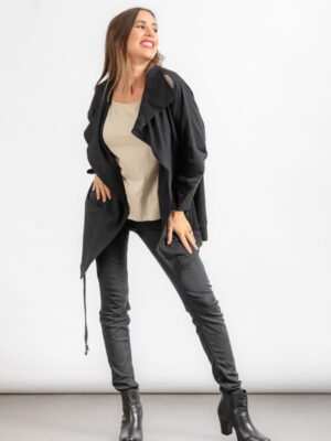 chaqueta-botón-lira-negra-dup-ca93n-banes-moda-tienda-de-ropa-zapateria-bolsos-y-complementos-ramallosa-nigran-(2)