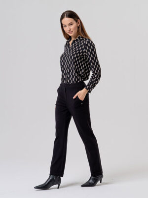 pantalon-estilo-chino-negro-surkana-556baxy51600-banes-moda-tienda-de-ropa-zapateria-bolsos-y-complementos-ramallosa-nigran-(2)