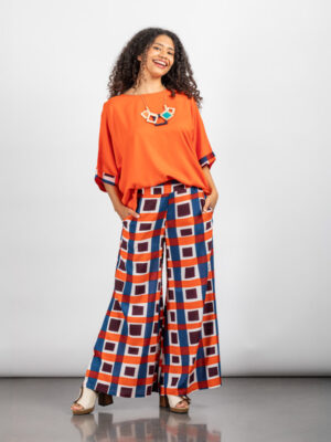 pantalones-menon-naranja-dando-un-paseo-d23-banes-moda-tienda-de-ropa-zapateria-bolsos-y-complementos-ramallosa-nigran