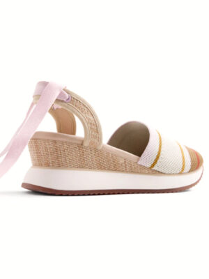 sandalias-de-cuña-beige-gioseppo-78004b-ozamiz-banes-moda-tienda-de-ropa-zapateria-bolsos-y-complementos-ramallosa-nigran-(2)